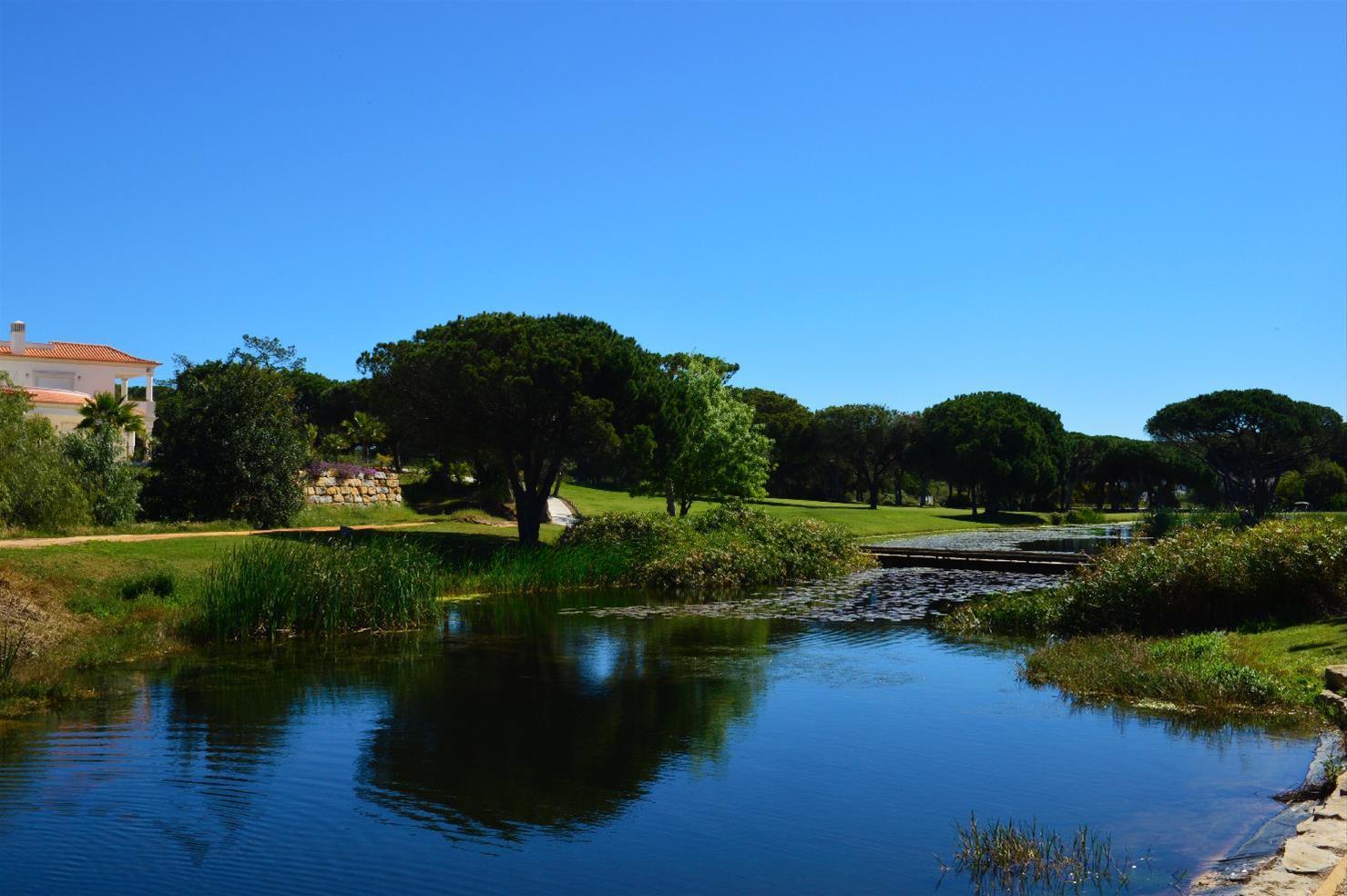 Pestana Vila Sol - Vilamoura Premium Golf Resort Luaran gambar The river at the town of Quinta do Lago