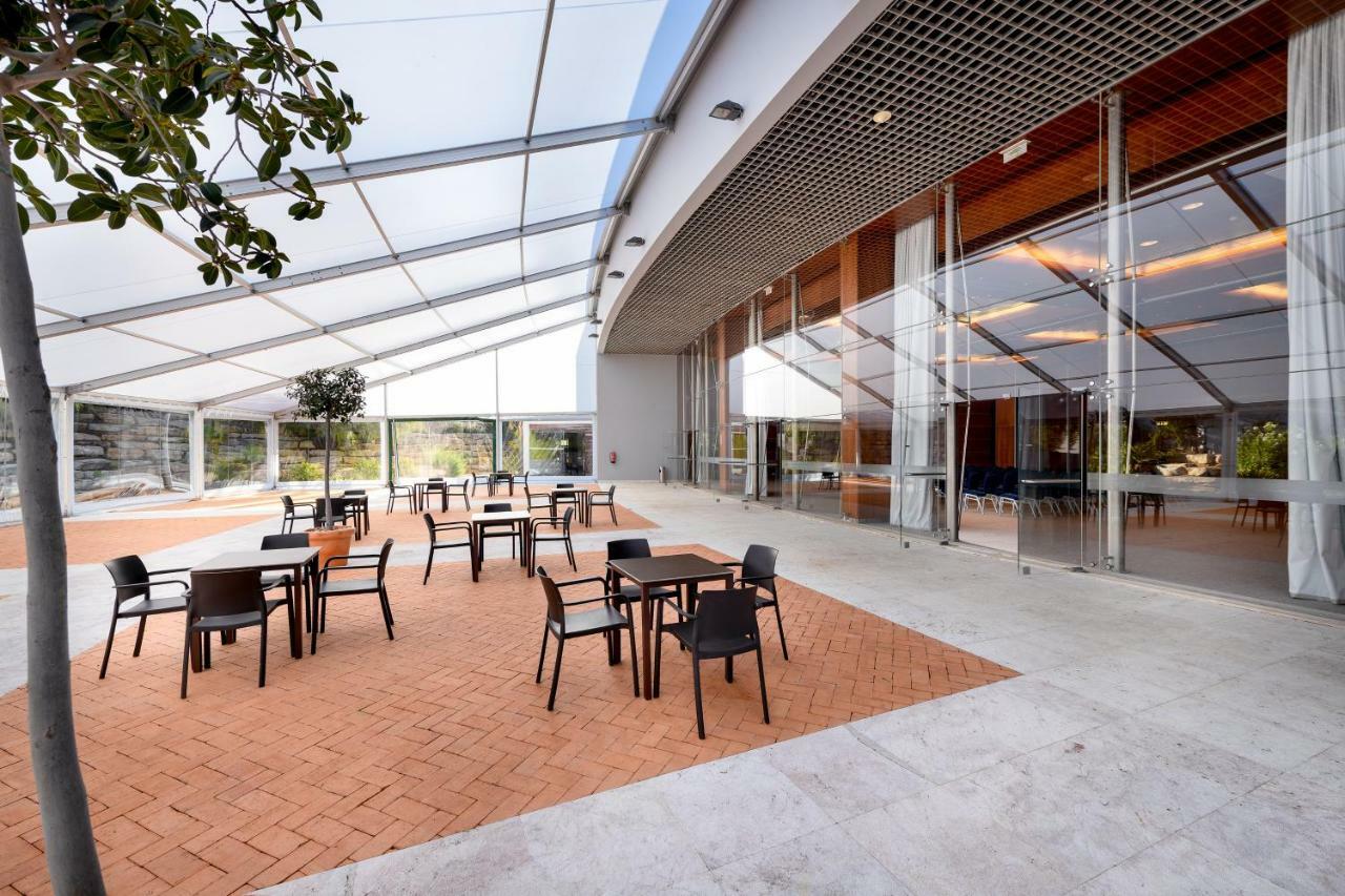 Pestana Vila Sol - Vilamoura Premium Golf Resort Luaran gambar Interior of the library