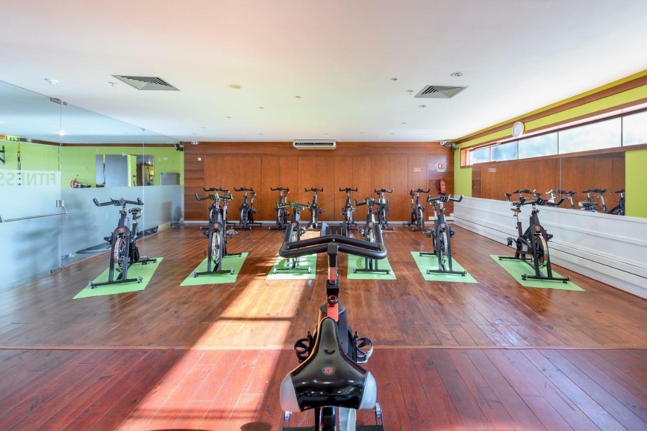 Pestana Vila Sol - Vilamoura Premium Golf Resort Luaran gambar A spinning class at a hotel