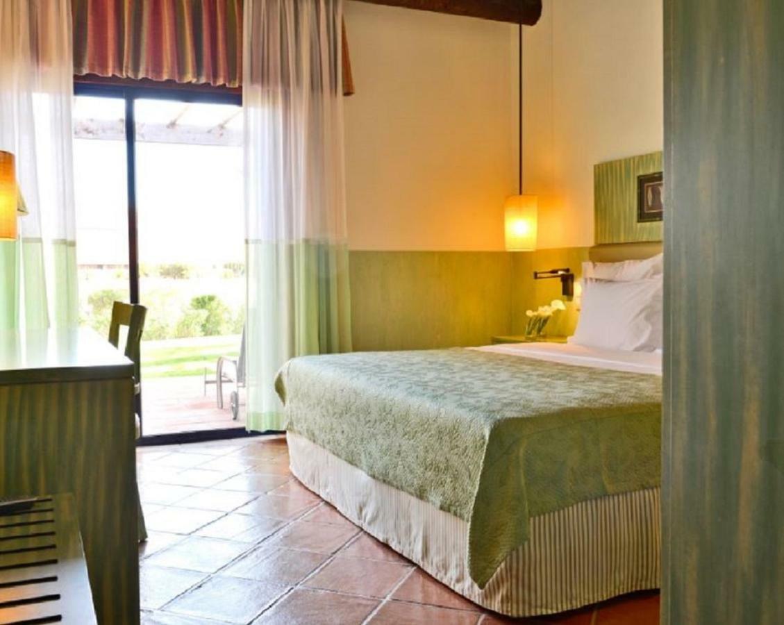 Pestana Vila Sol - Vilamoura Premium Golf Resort Luaran gambar A room at the hotel